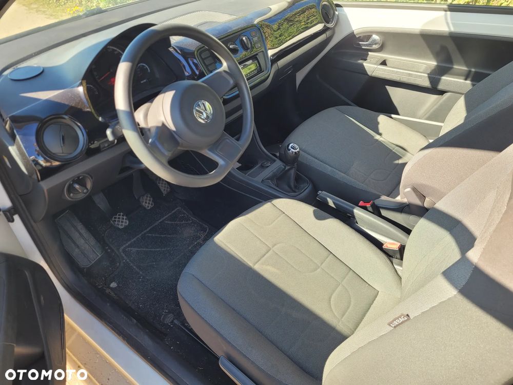 Volkswagen up! - 13