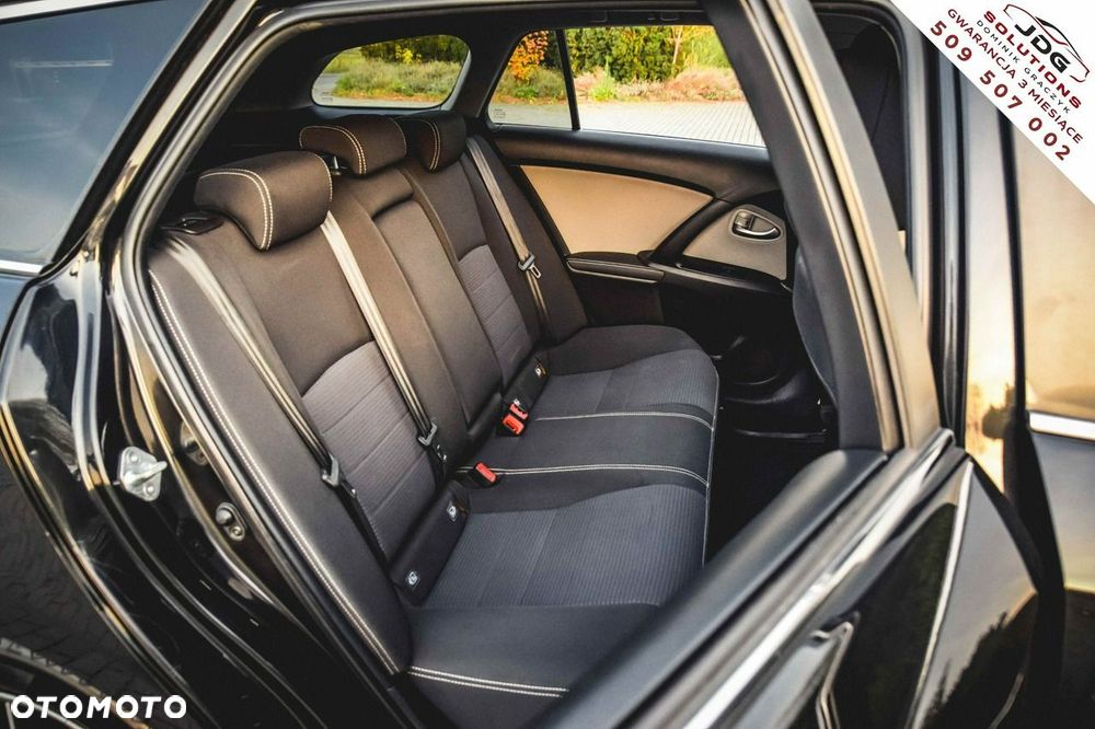 Toyota Avensis 2.0 D-4D Premium - 29