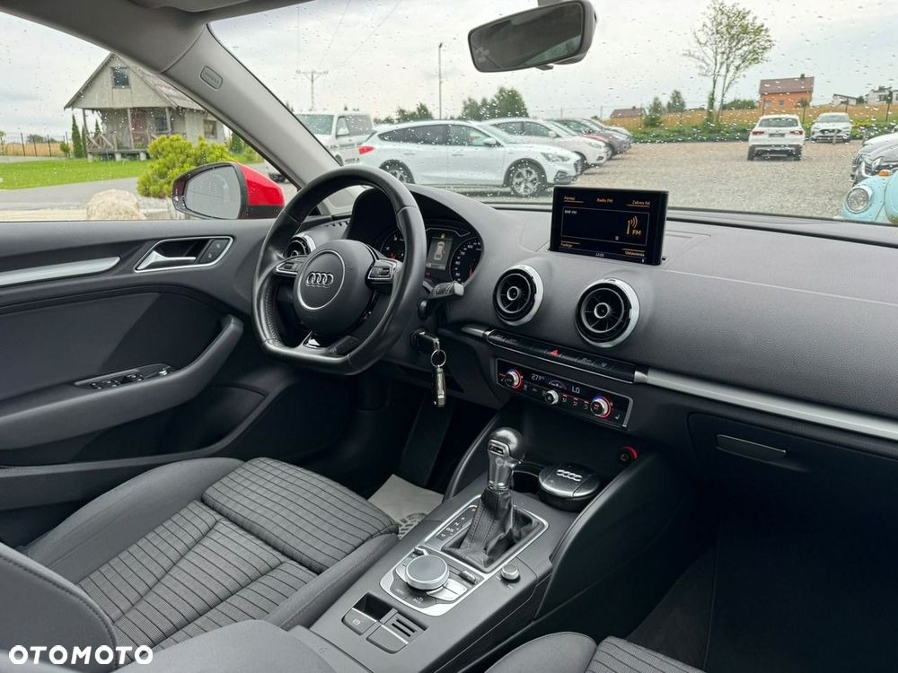Audi A3 Sportback - 16