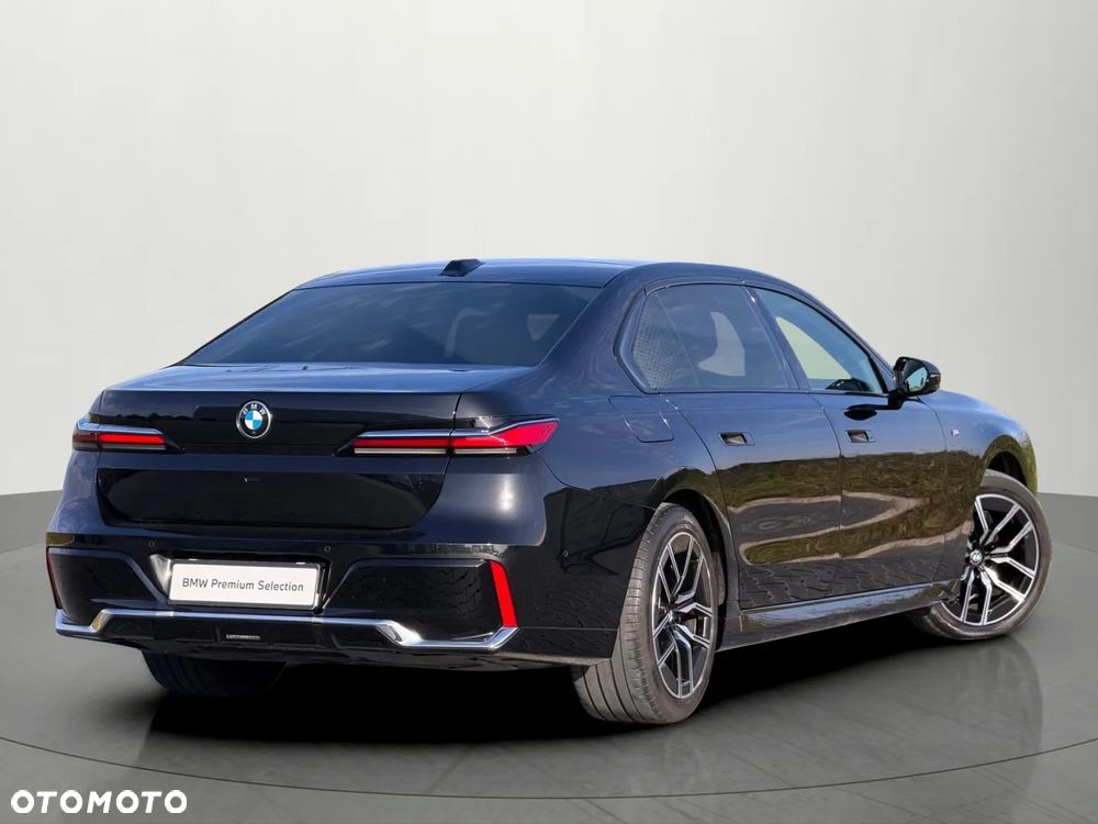 BMW Seria 7 2024 photo 3