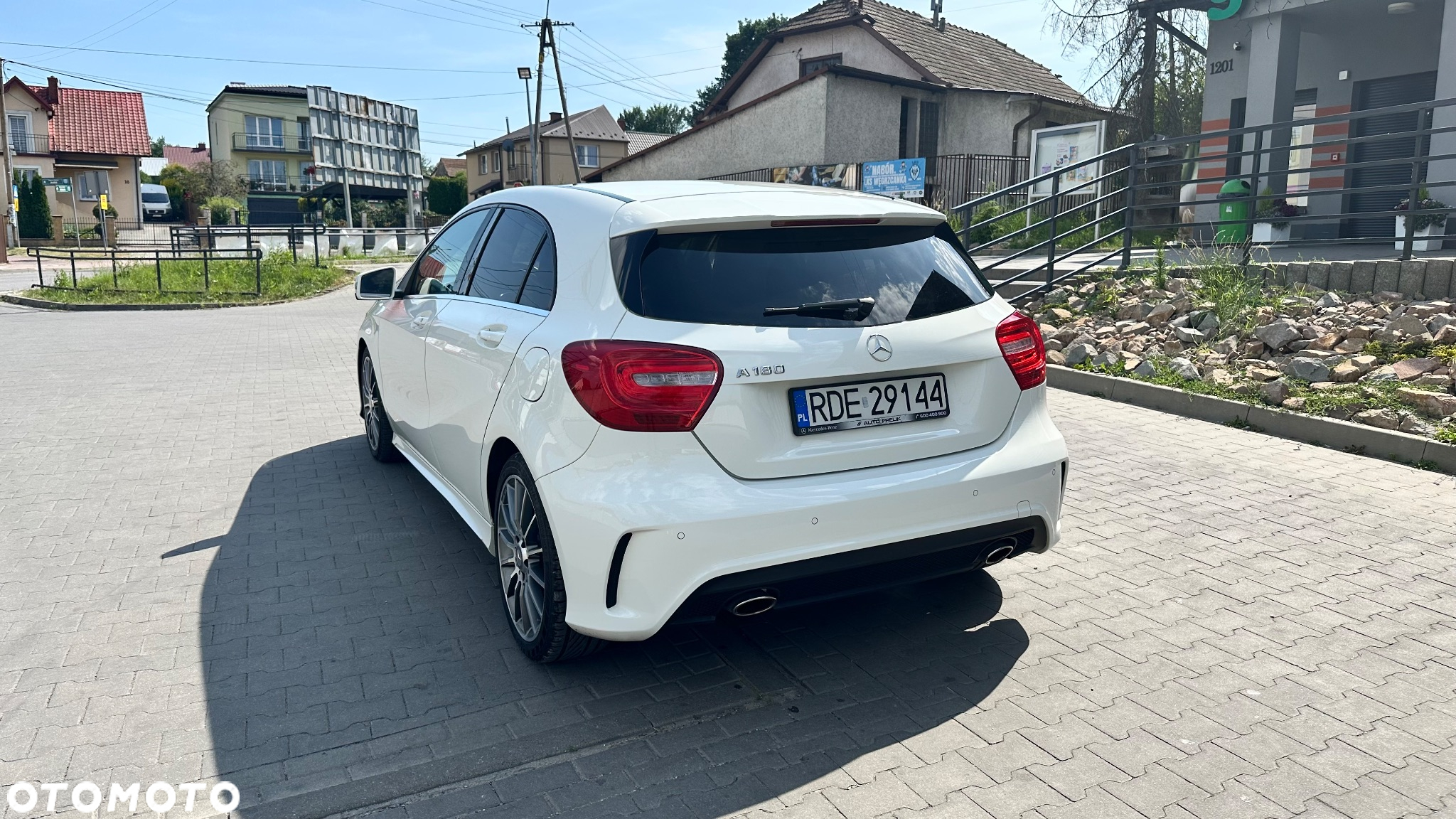Mercedes-Benz Klasa A 180 7G-DCT AMG Line - 2