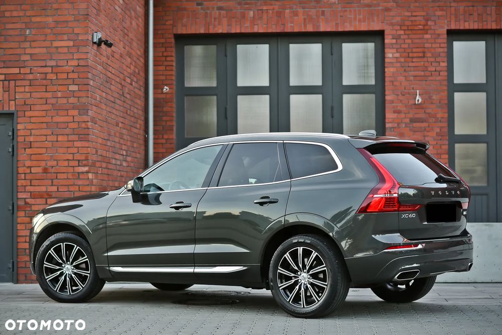 Volvo XC 60 D5 AWD Geartronic Inscription - 12