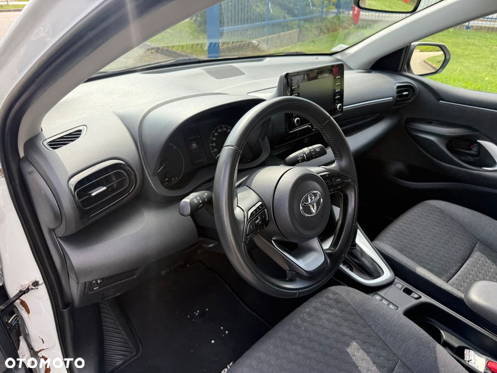 Toyota Yaris - 20