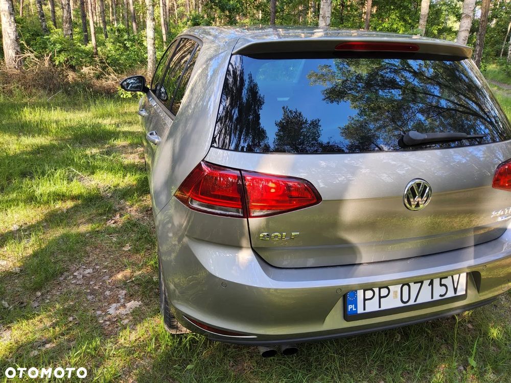 Volkswagen Golf 2.0 TDI BlueMotion Technology Edition - 8