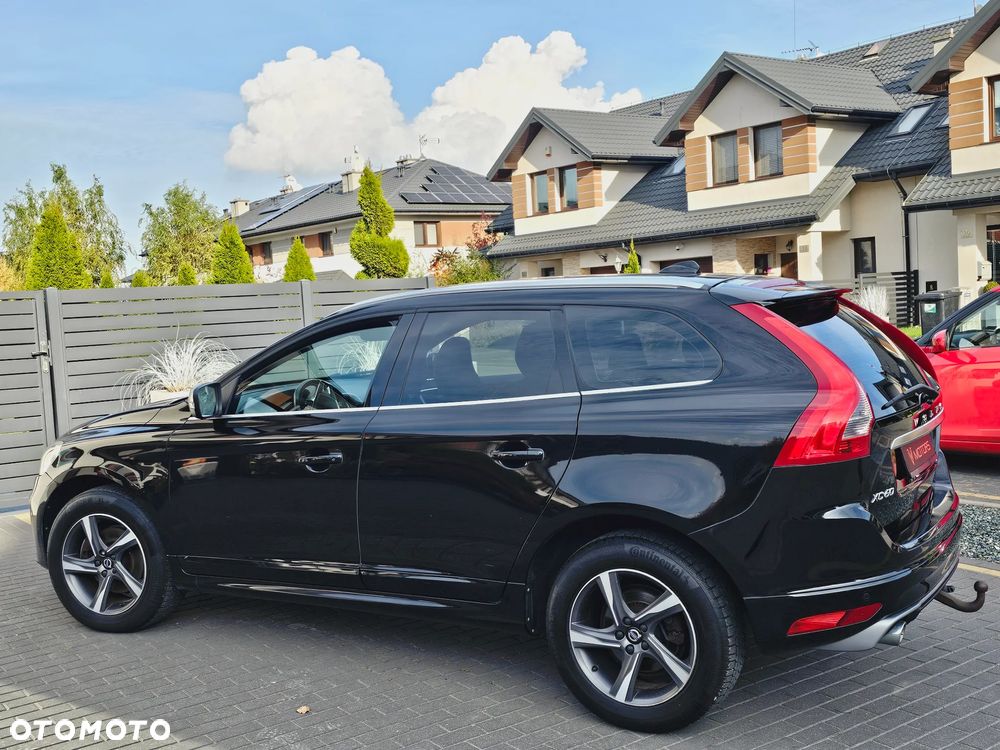 Volvo XC 60 D3 Drive-E R-Design Momentum - 36