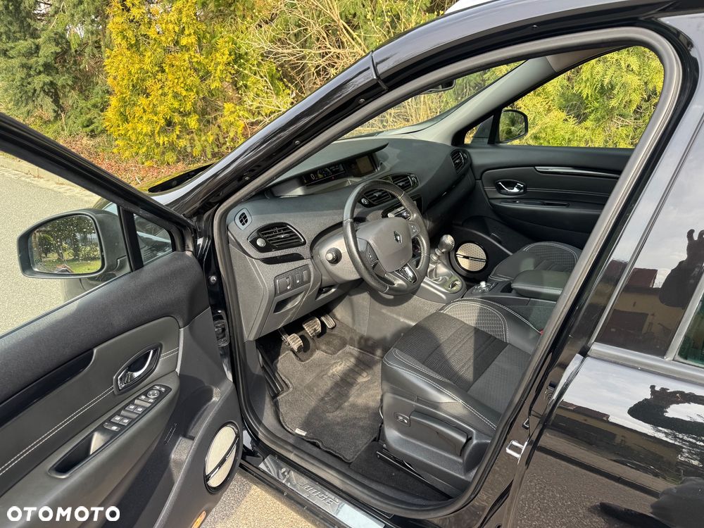 Renault Scenic 2.0 dCi Bose - 11