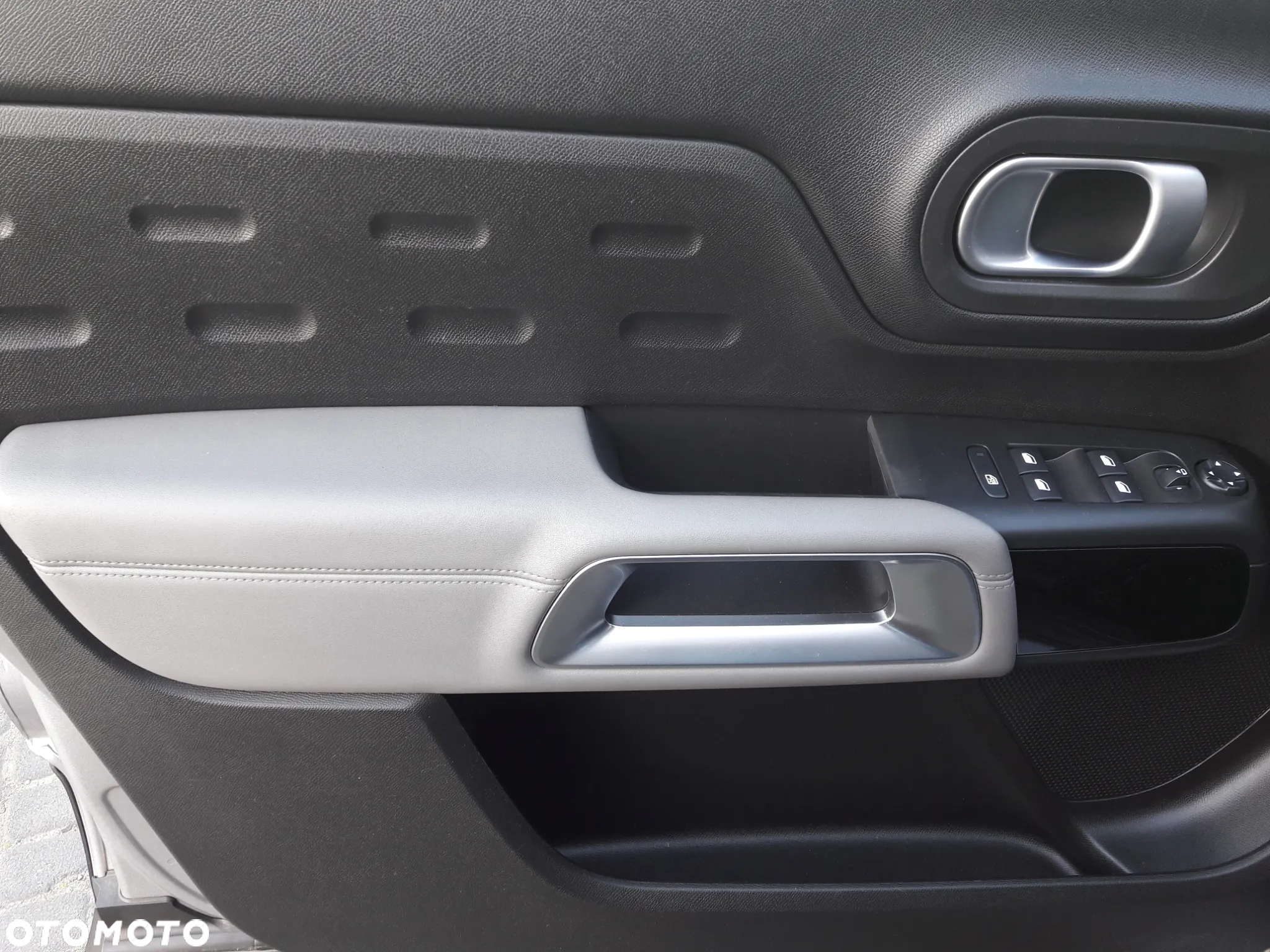 Citroën C5 Aircross 1.5 BlueHDi Shine - 28