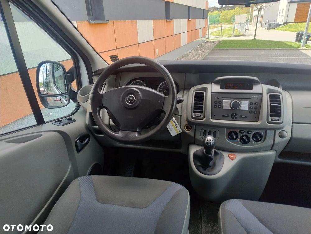 Opel Vivaro - 16