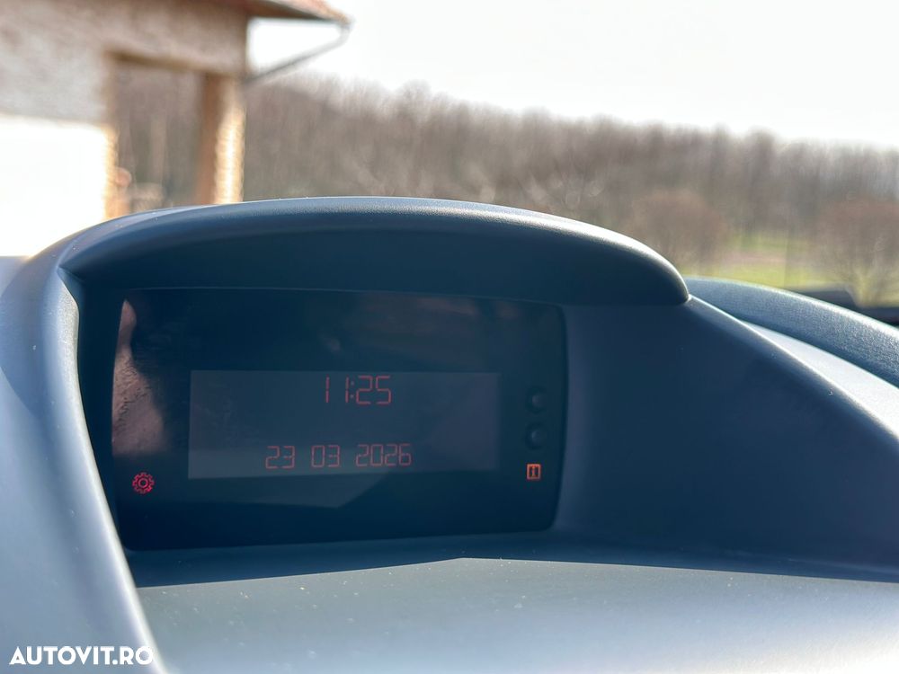 Ford Fiesta 1.25 Ambiente - 22