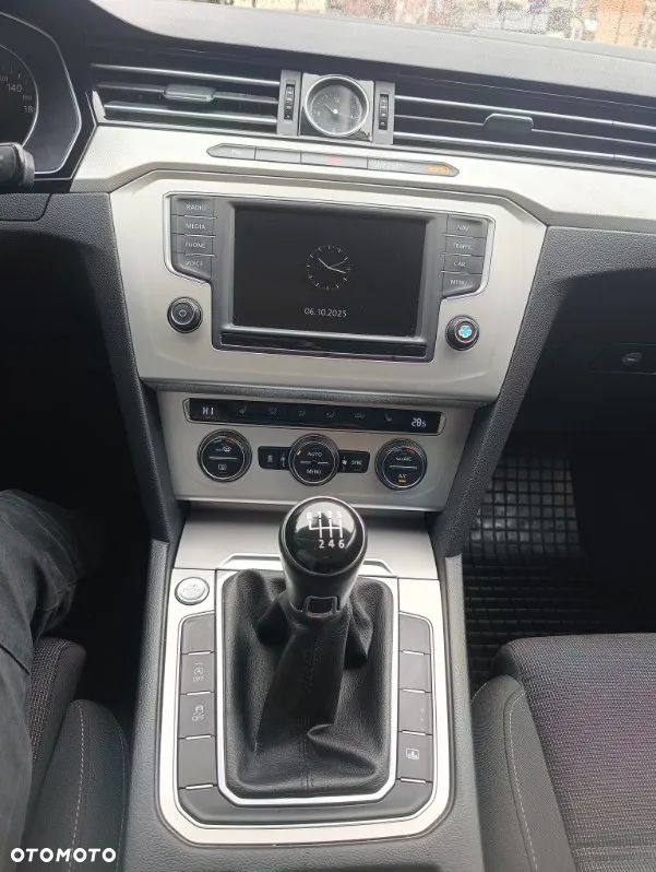 Volkswagen Passat - 7