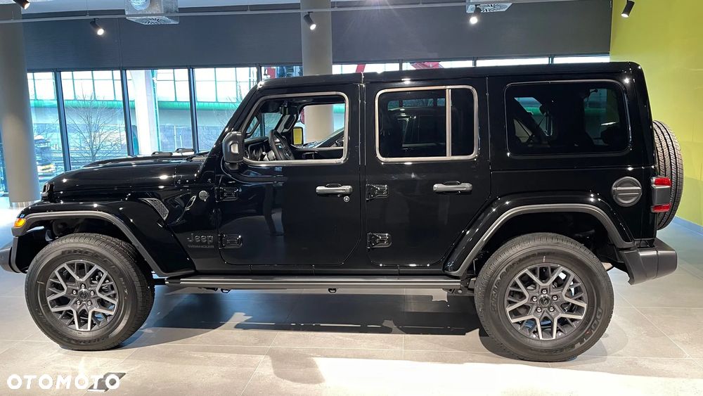 Jeep Wrangler Unlimited GME 2.0 Turbo Sahara - 3