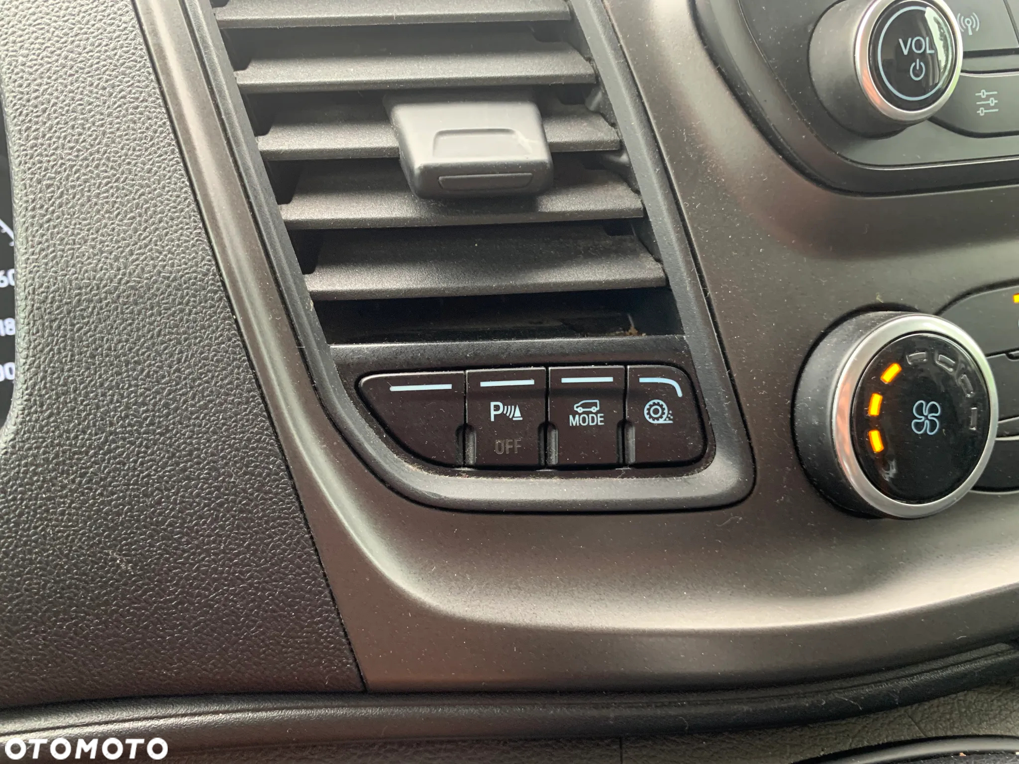 Ford Transit - 19