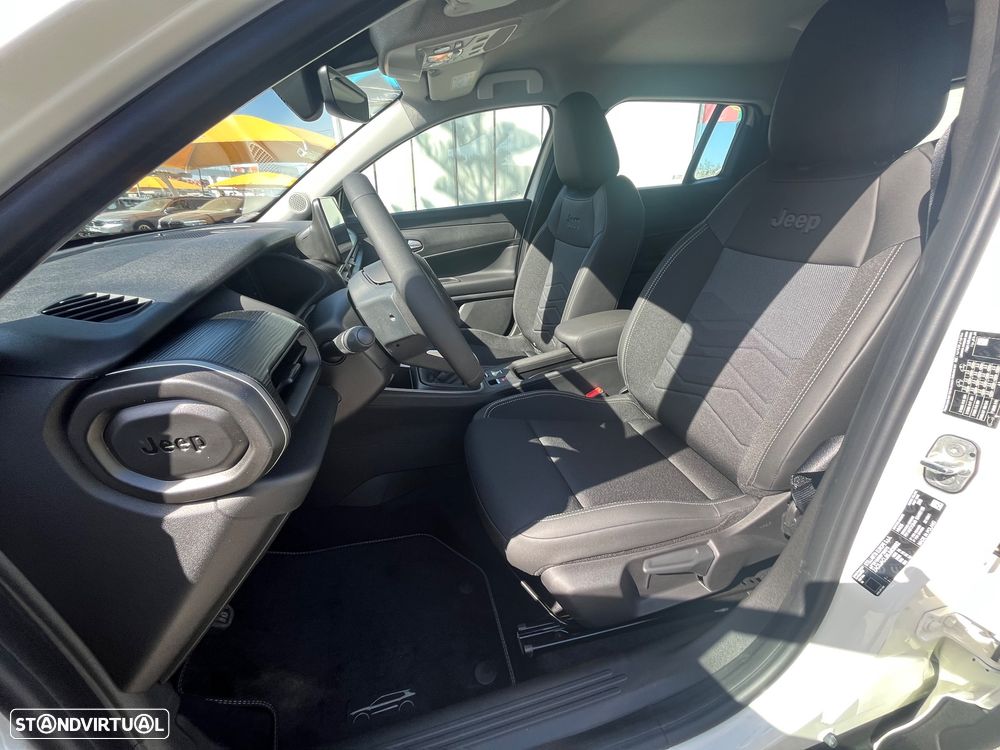 Jeep Avenger 1.2 GSE T3 Altitude - 24