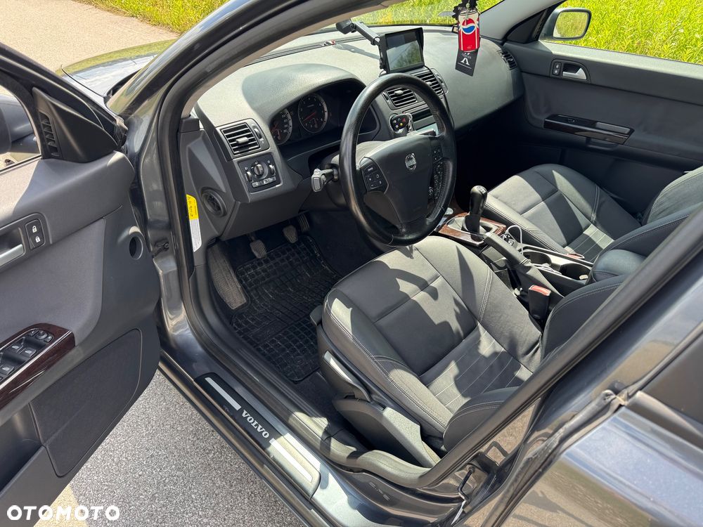 Volvo S40 2.4i - 6