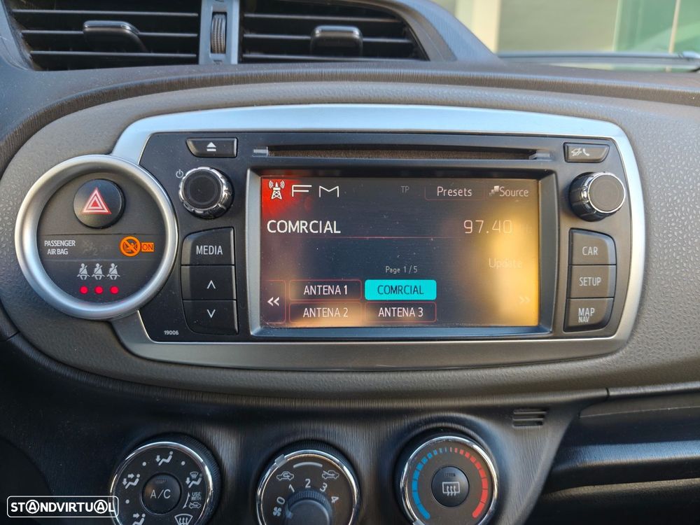 Toyota Yaris 1.0 VVT-i Comfort +PS Style +P.Techno - 13