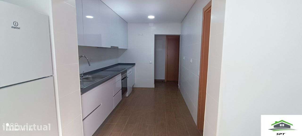 T2 com logradouro/cozinha/equipada Castanheiro do Ribatejo - Grande imagem: 2/15