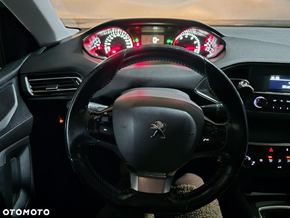 Peugeot 308 1.2 PureTech Access S&S - 6