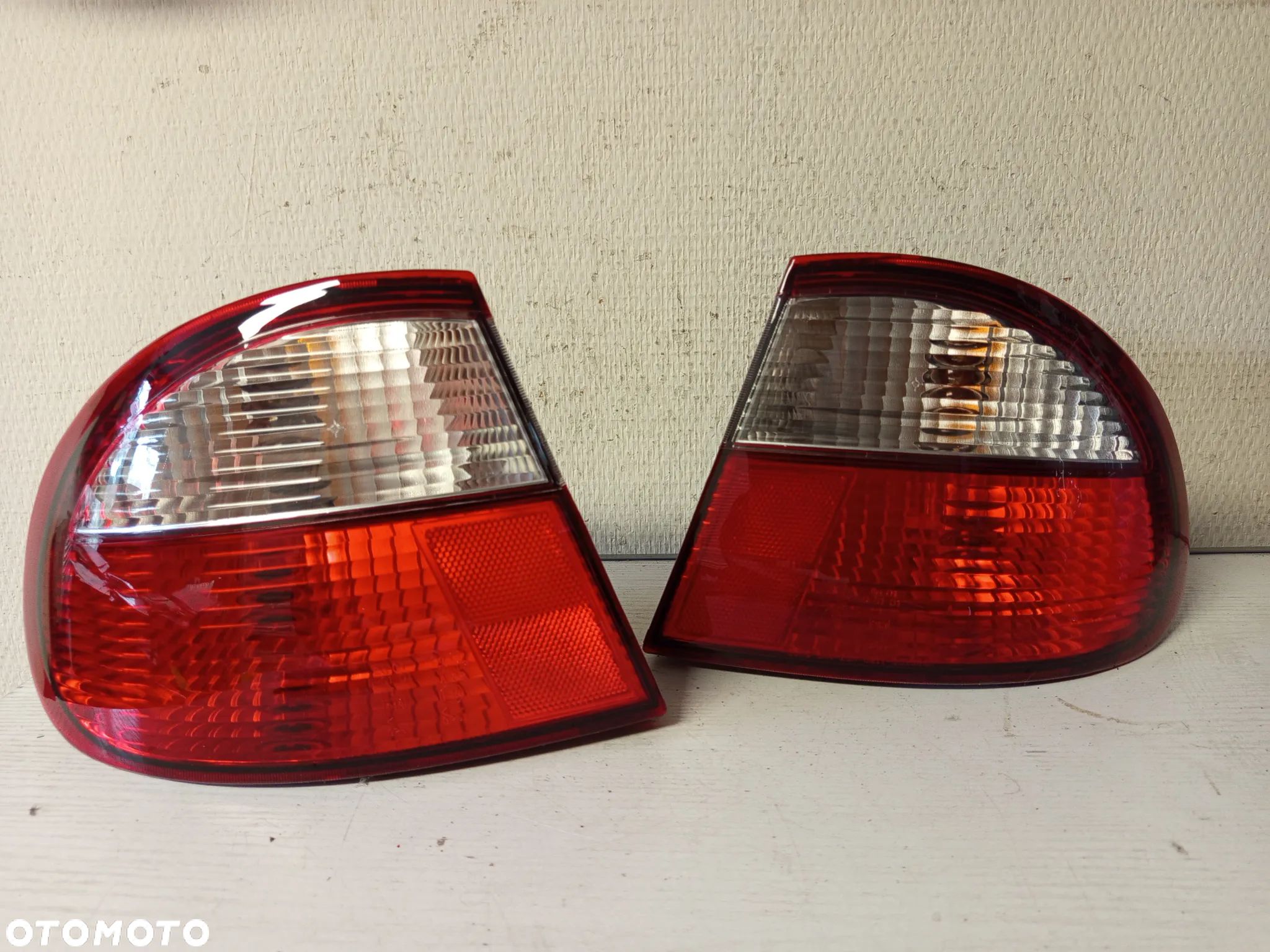 LAMPA TYLNA DAEWOO LANOS SDN LEWA LUB PRAWA - 1