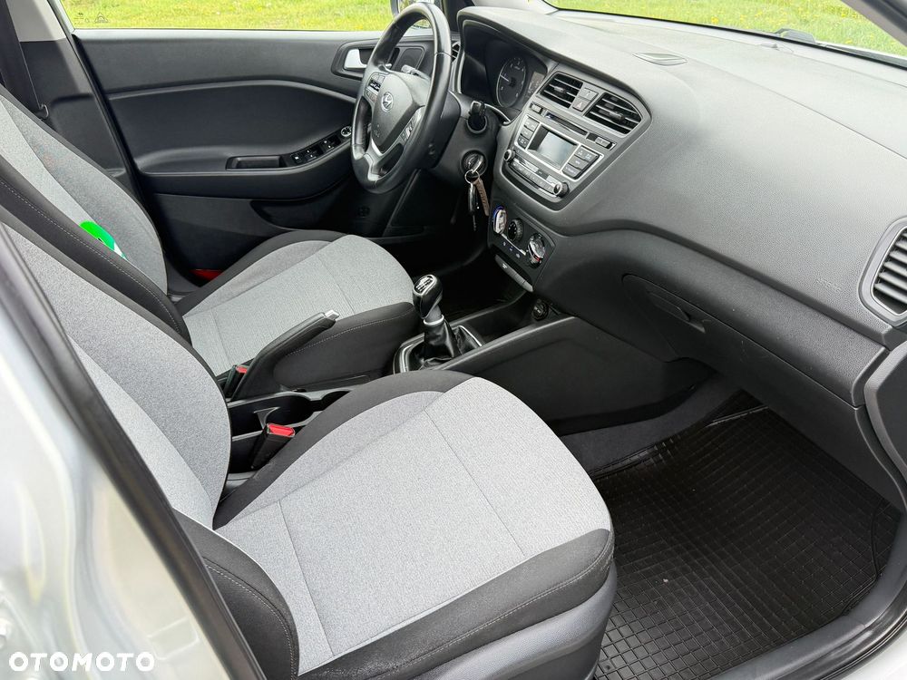 Hyundai i20 1.1 CRDi Style - 13