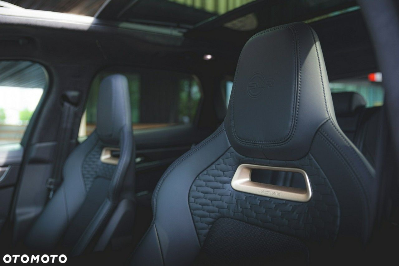 Jaguar F-Pace - 26