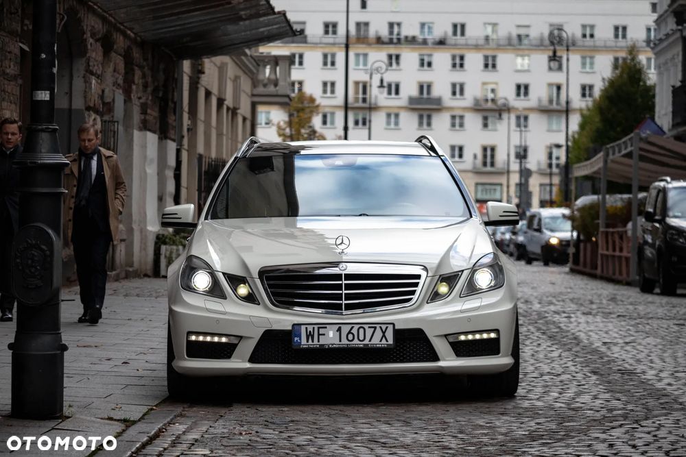 Mercedes-Benz Klasa E 63 AMG - 18
