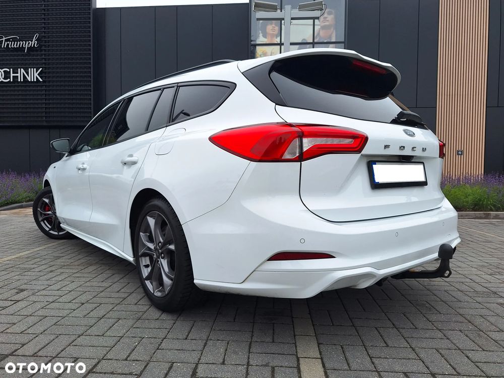 Ford Focus 1.5 EcoBoost ST-Line X - 9