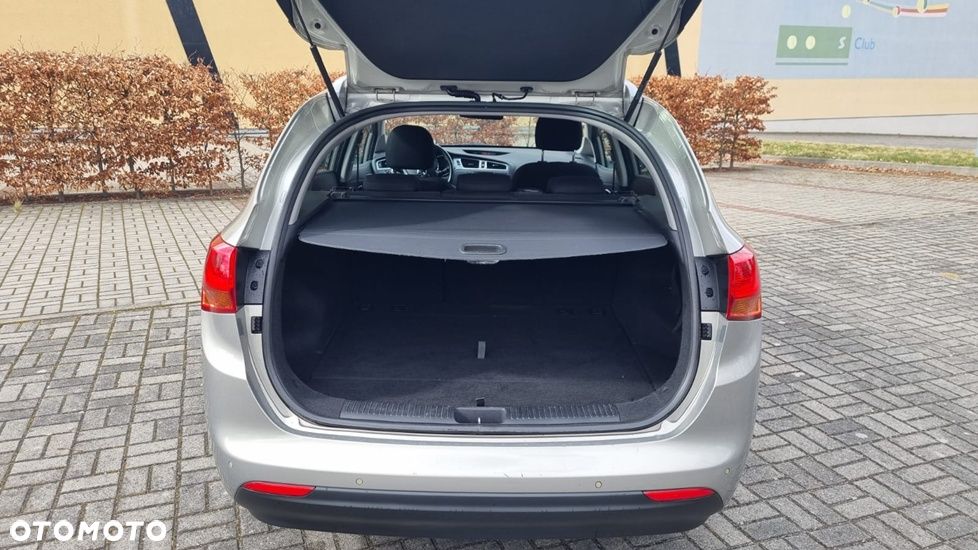 Kia Ceed 1.6 GDI Spirit - 11