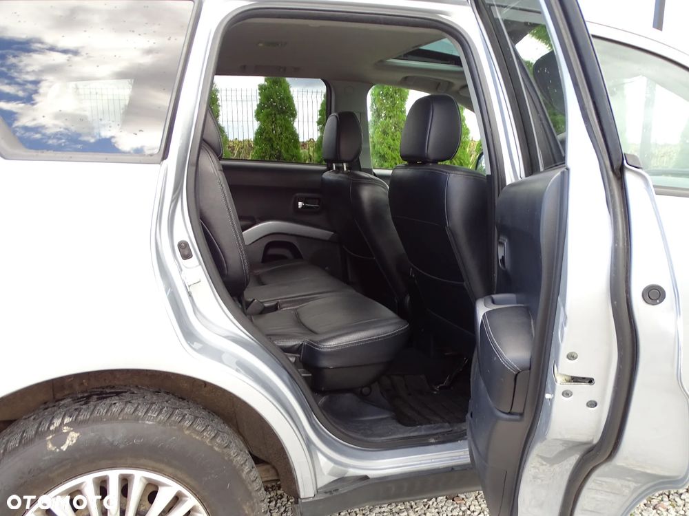 Mitsubishi Outlander - 31