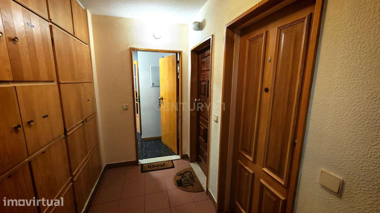 Excelente Apartamento T3 nas Torres da Bela Vista – Pronto a Habitar e - Grande imagem: 4/27