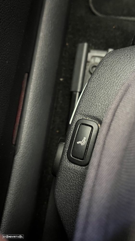 VW Golf Variant 1.6 TDi R-Line DSG - 13