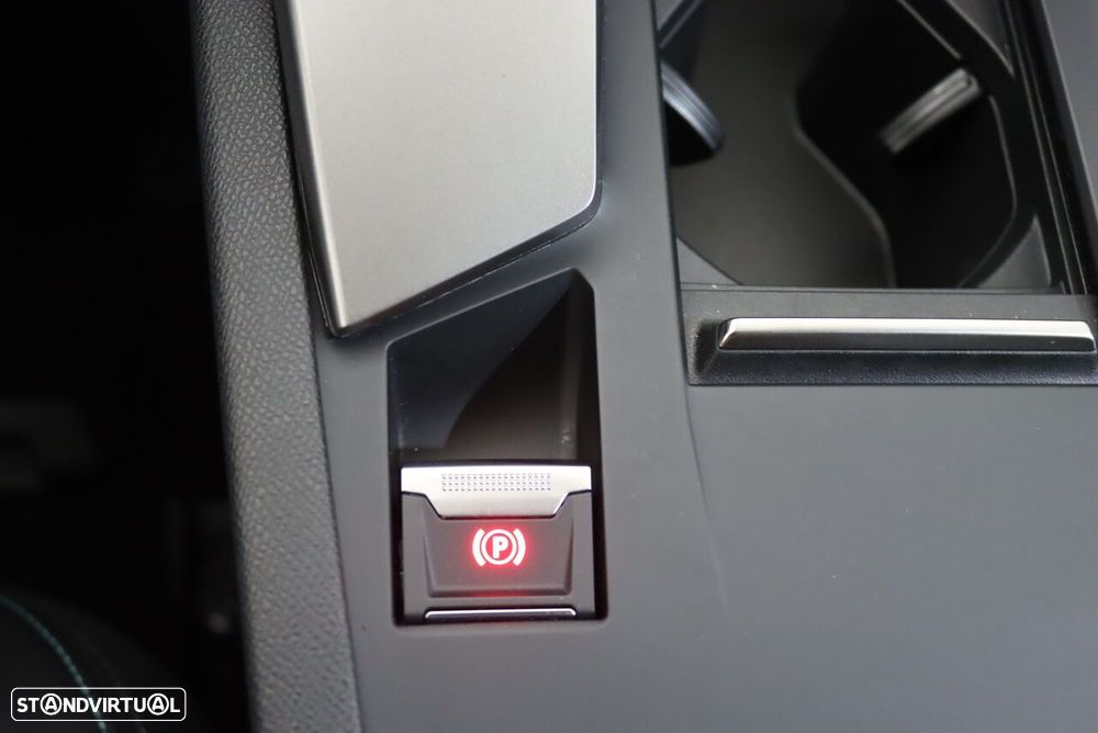 Peugeot 308 SW 1.2 Hybrid Allure e-DCS6 - 33