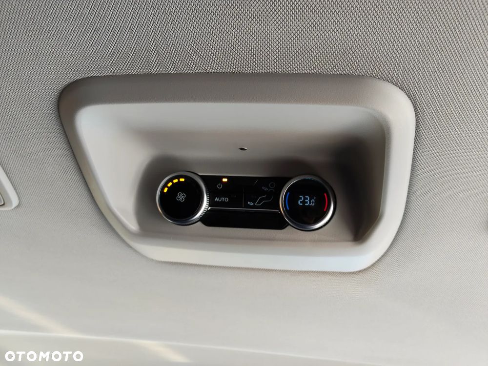 Ford Tourneo Custom 320 L1H1 VA Autm Titanium - 30