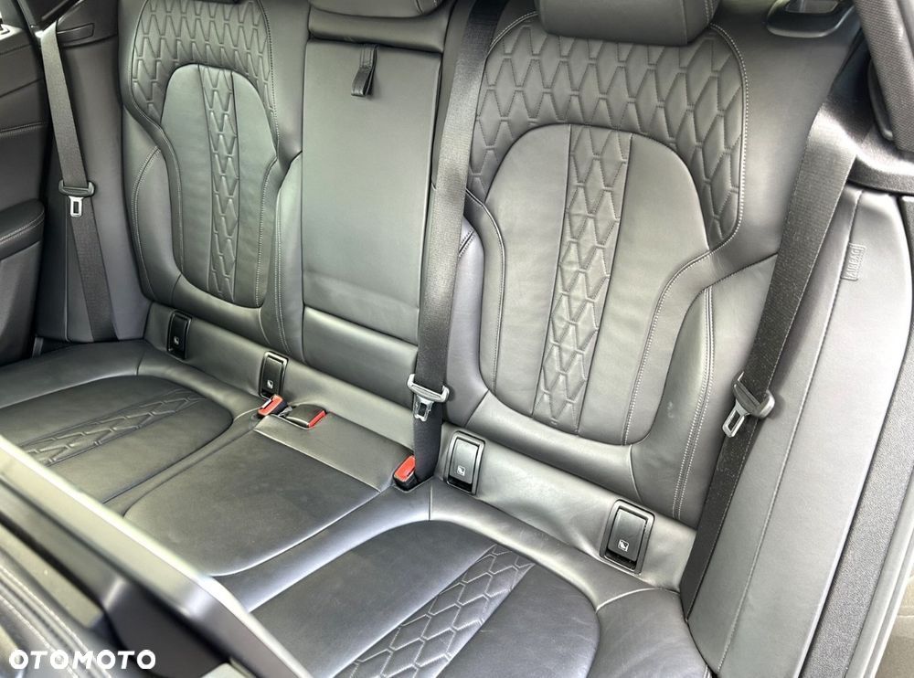 BMW X6 xDrive30d - 18