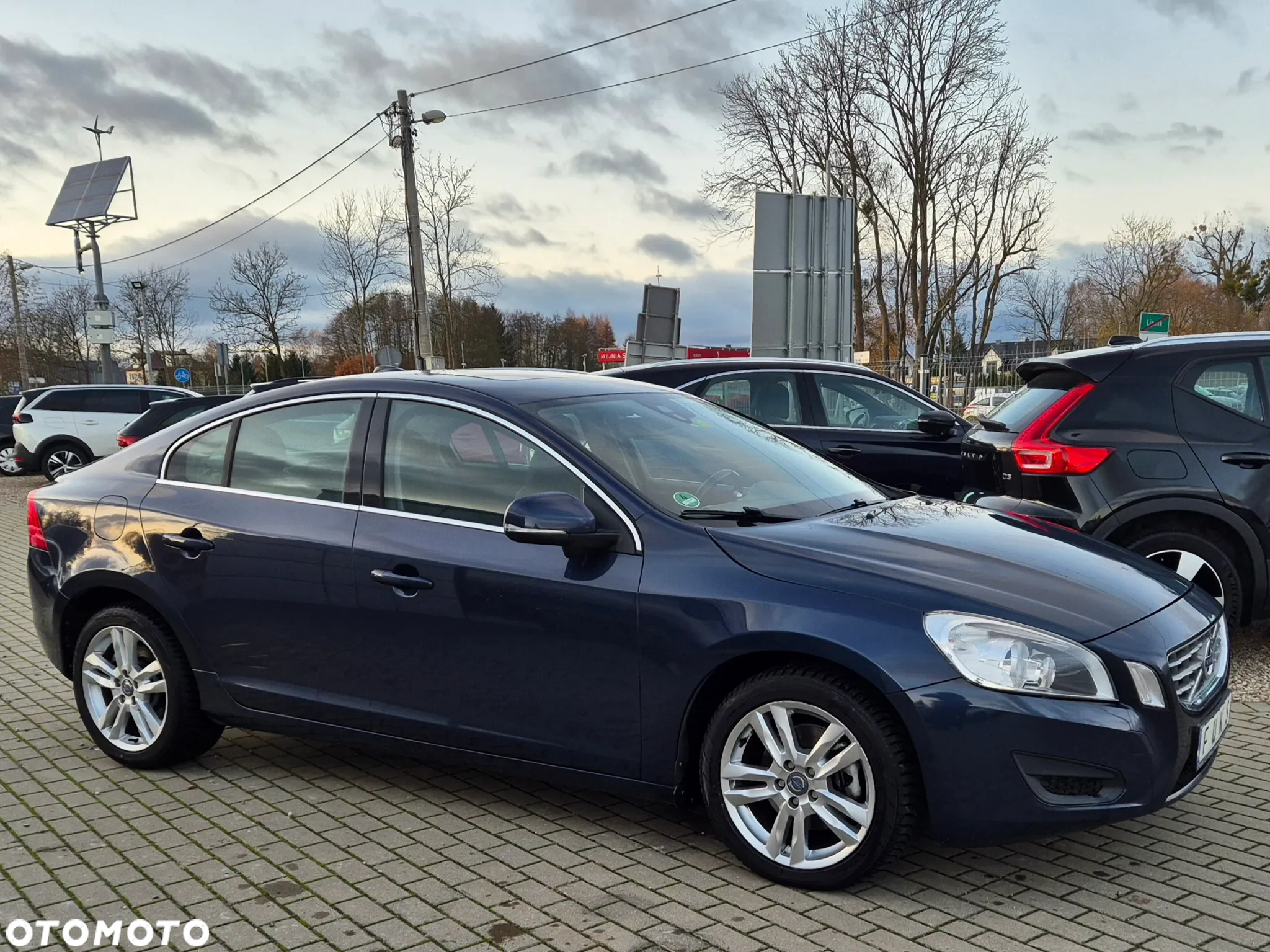 Volvo S60 D4 Momentum - 17