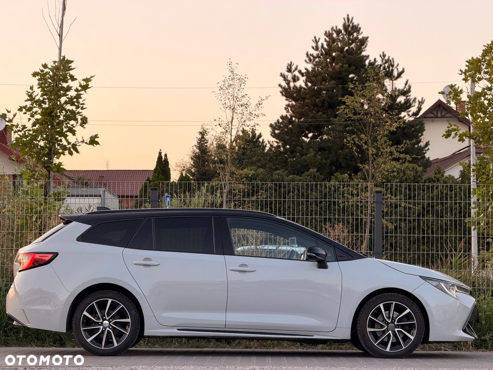 Toyota Corolla 2.0 Hybrid GR Sport - 13