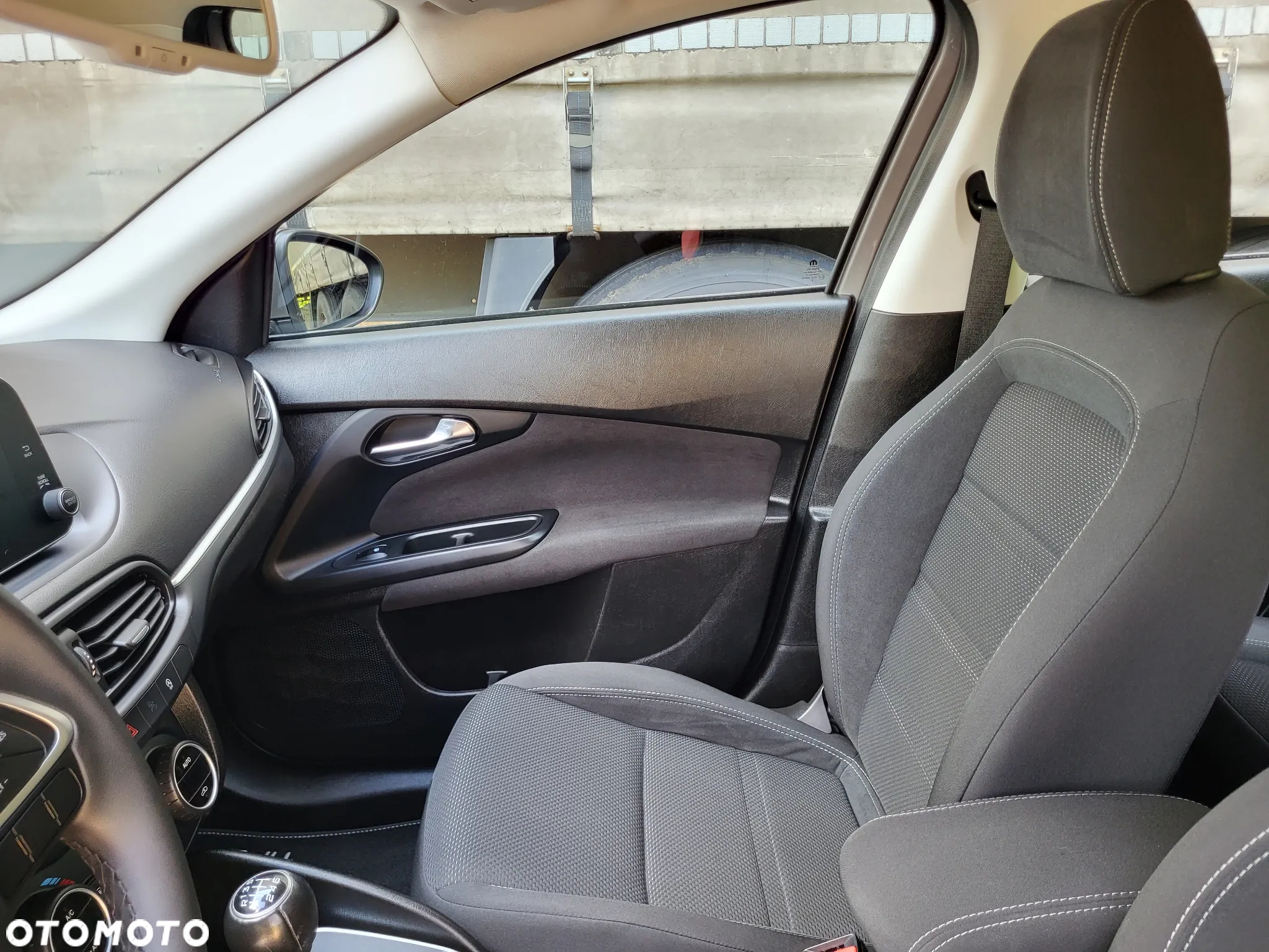 Fiat Tipo 1.4 T-Jet 16v Lounge - 23