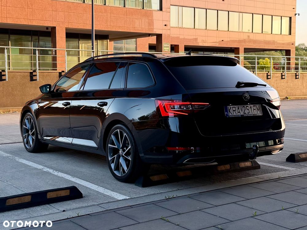 Skoda Superb 2.0 TDI Sportline DSG - 3
