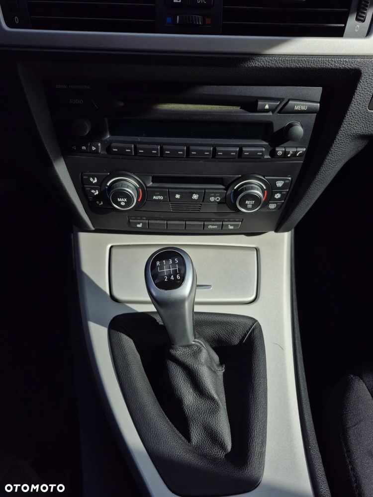 BMW Seria 3 318i Edition Lifestyle - 22