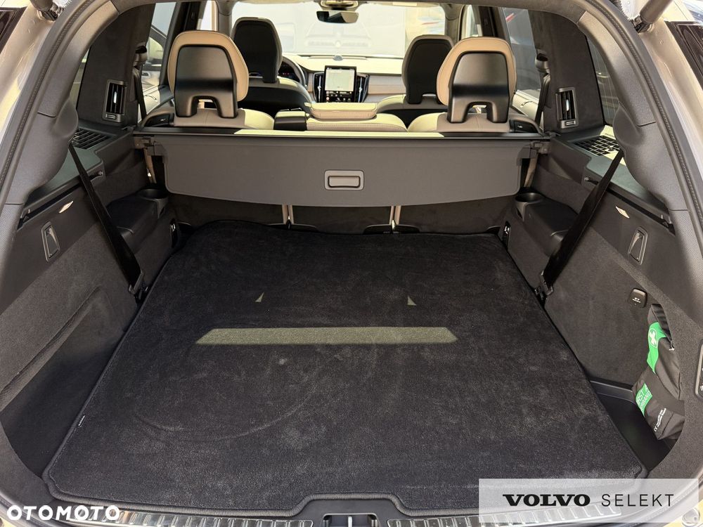 Volvo XC 90 - 31