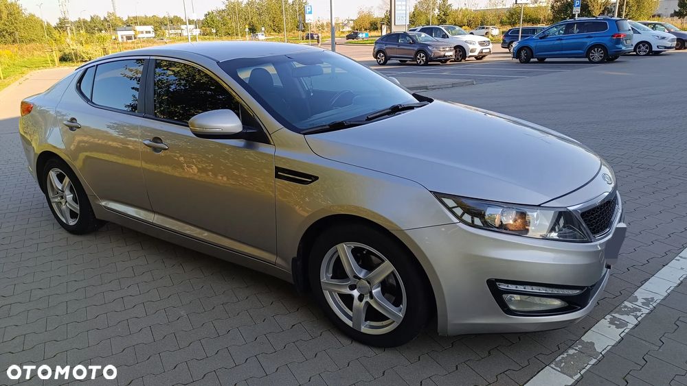 Kia Optima - 8