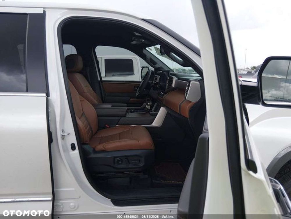 Toyota Tundra - 11