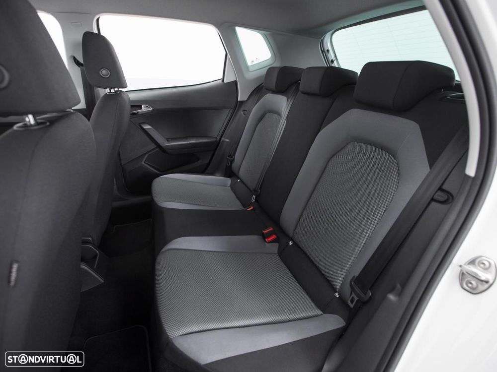 SEAT Arona - 11