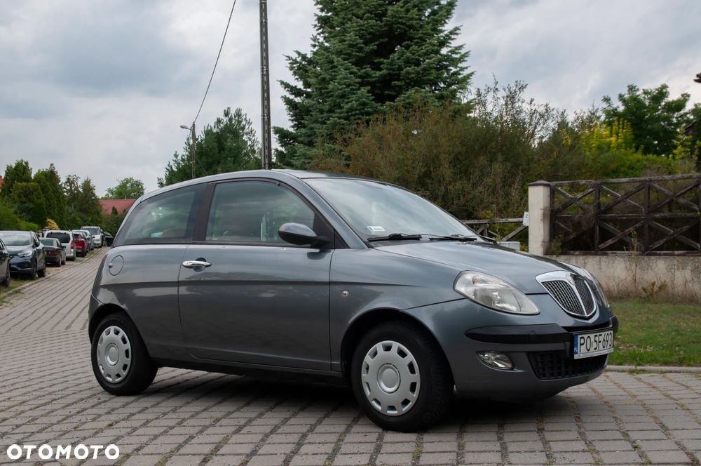 Lancia Ypsilon 1.2 16v Class - 4