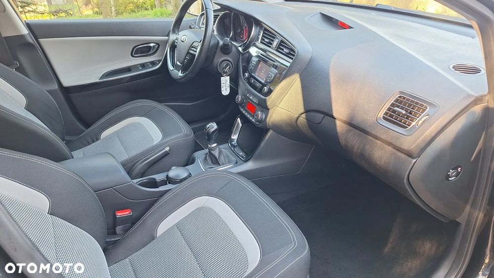 Kia Ceed 1.0 T-GDI ISG Platinum Edition - 17