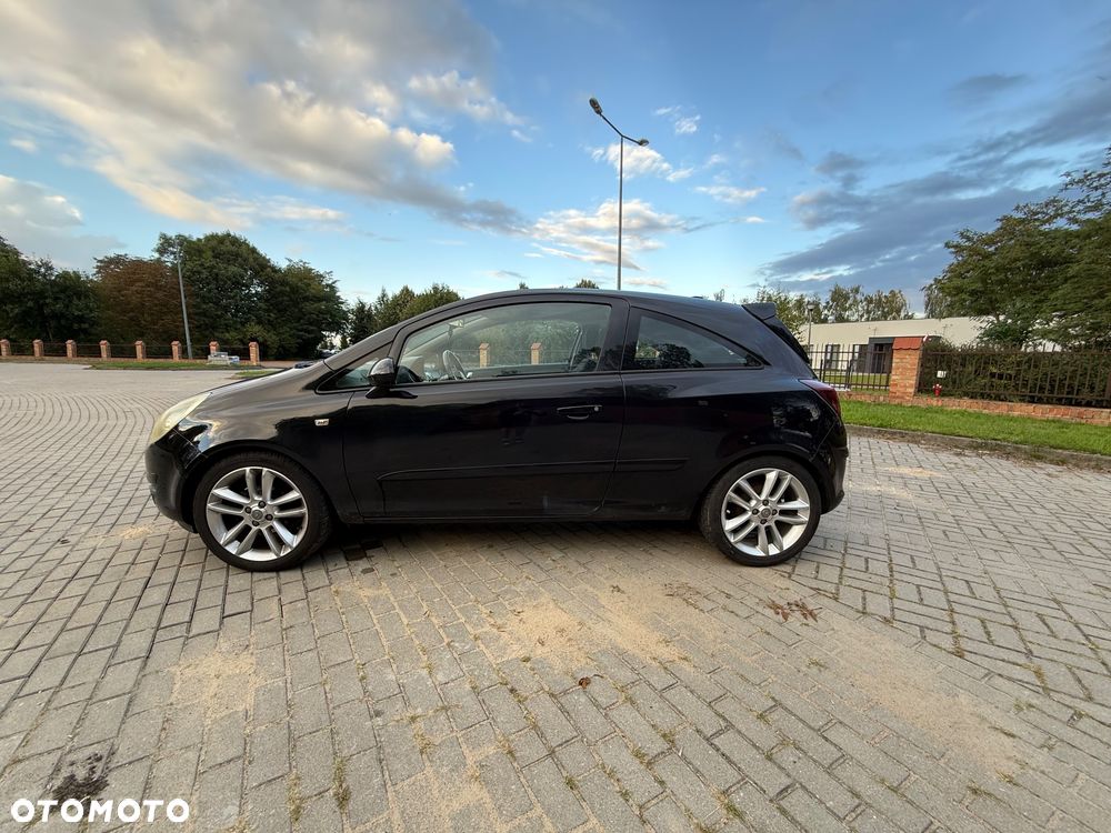 Opel Corsa 1.4 16V Sport - 9