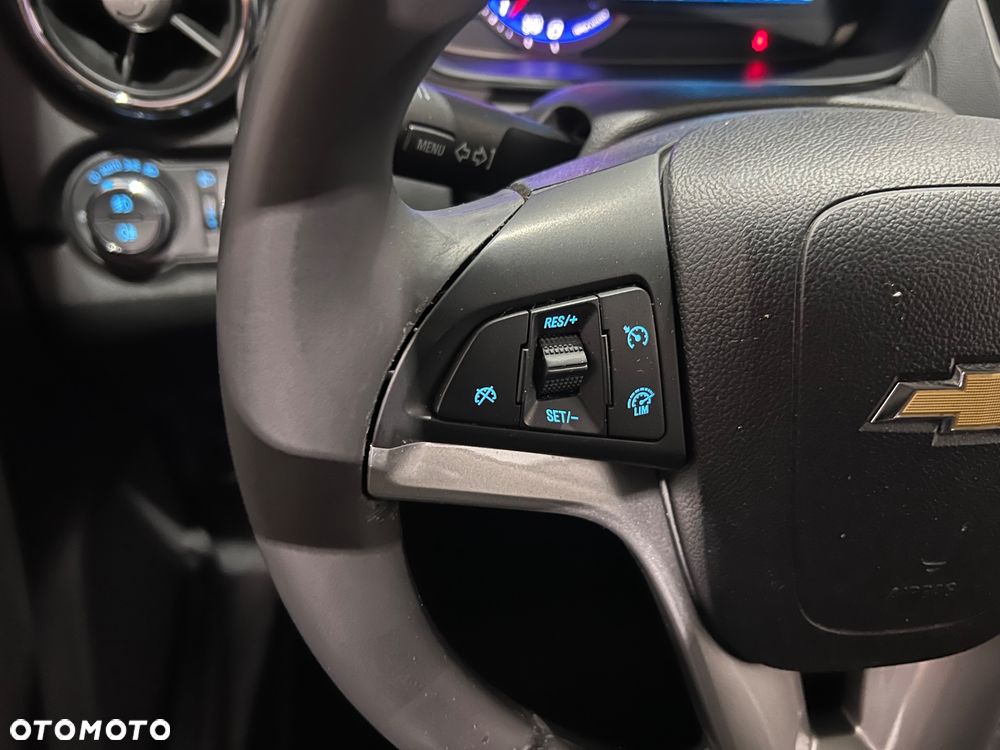 Chevrolet Trax 1.7 D LT - 26