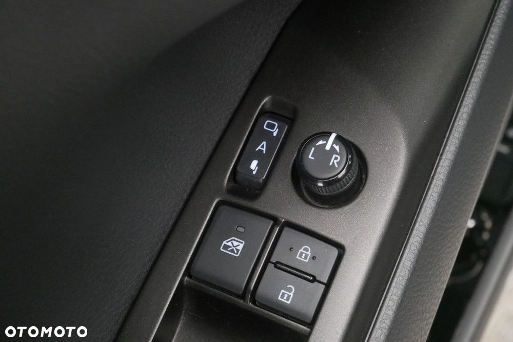 Toyota Camry 2.5 Hybrid Comfort CVT - 28