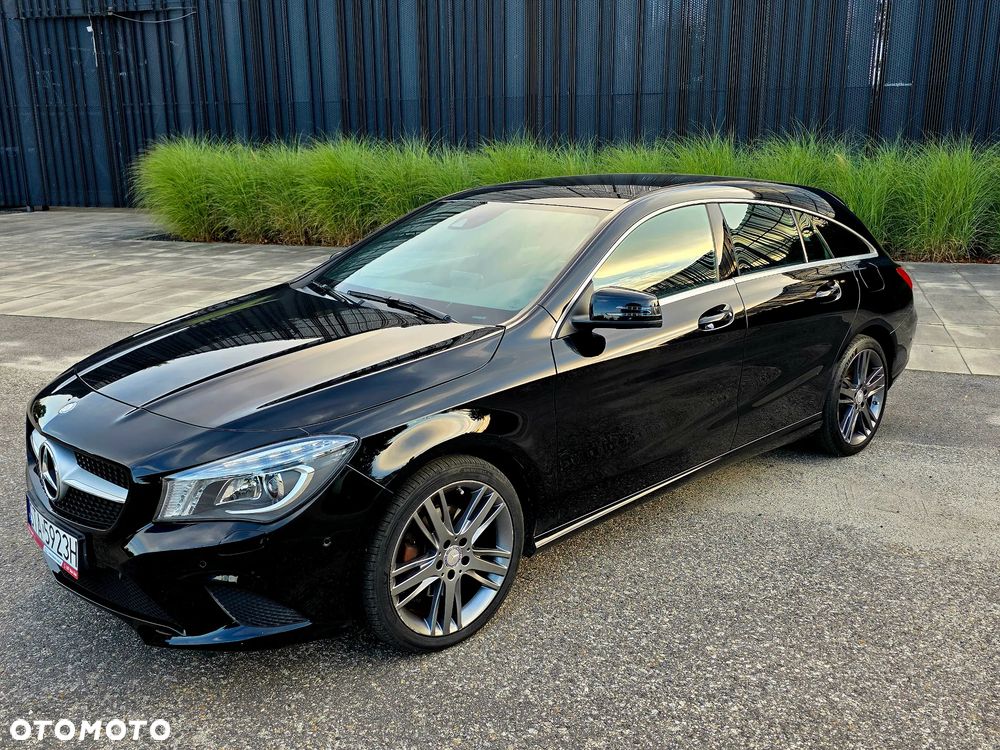 Mercedes-Benz CLA 200 Urban - 2