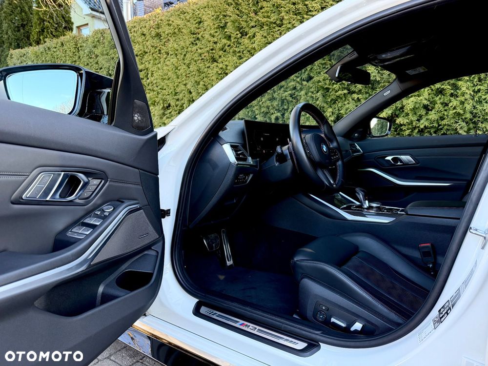 BMW M3 Competition xDrive sport - 23