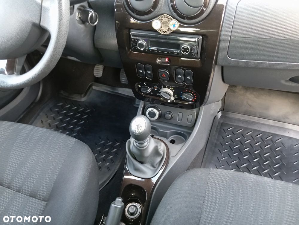Dacia Duster 1.6 Laureate 4x4 - 35